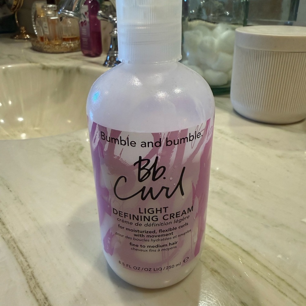 Bumble and bumble Light Curl Defining Cream